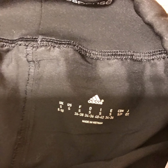 Adidas fine material wind and water joggers S - Picture 3 of 4